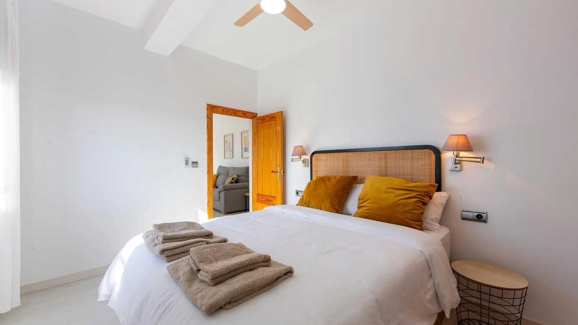 Lux&Cool Paseo Maritimo Apartment Almeria