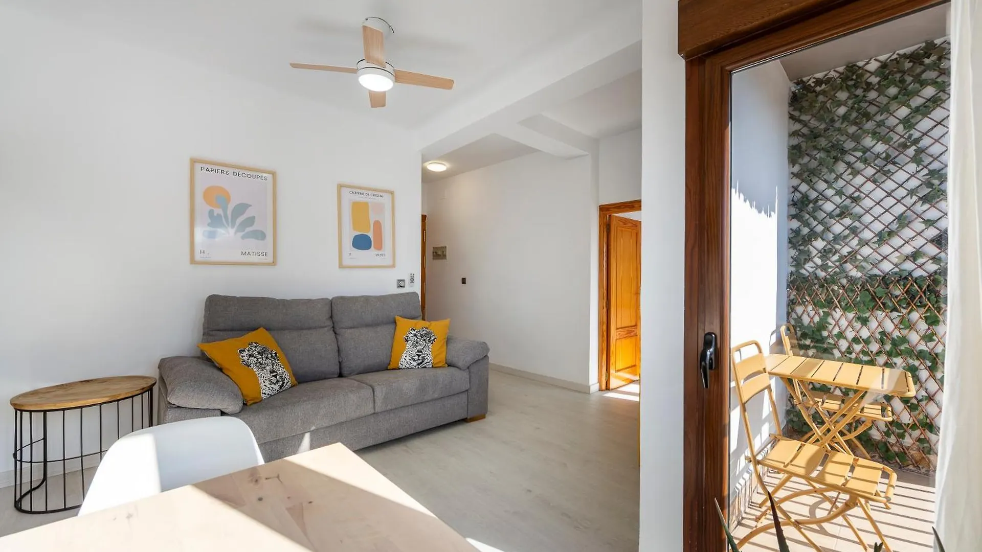 Lux&Cool Paseo Maritimo Apartment Almeria