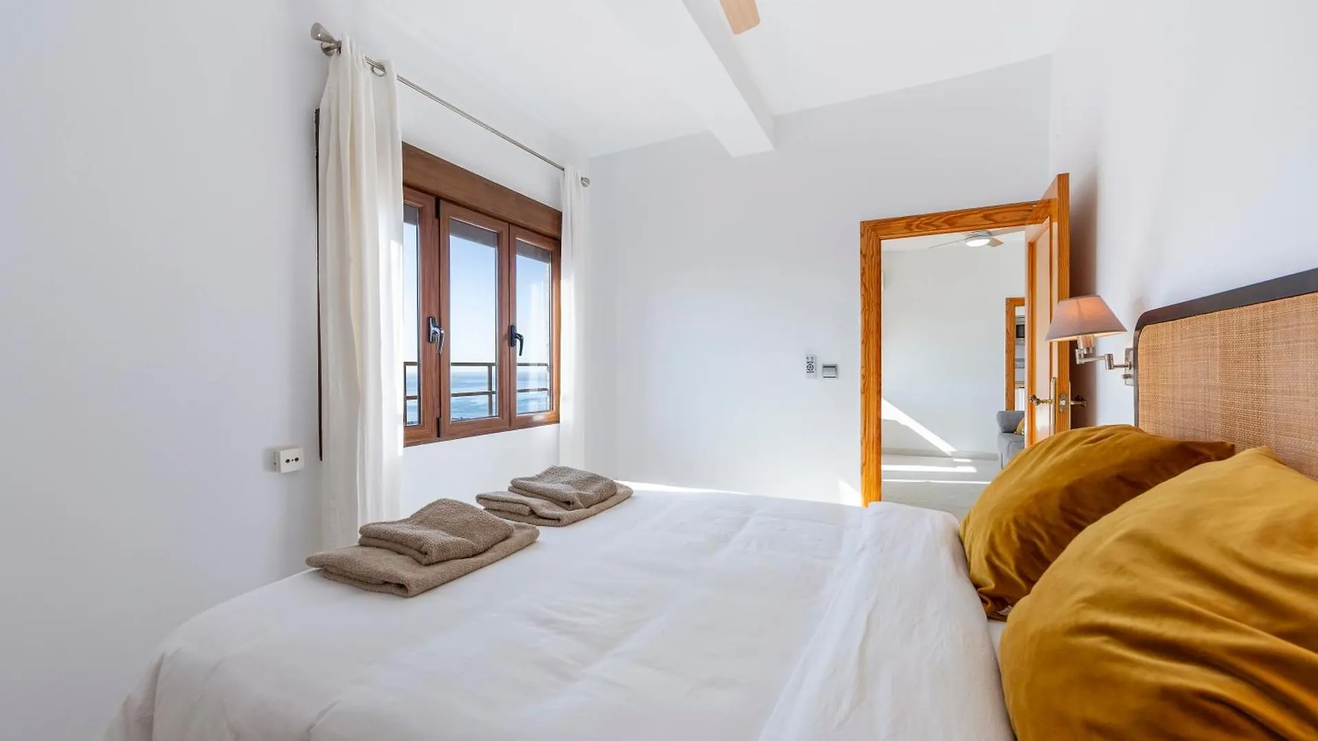 Lux&Cool Paseo Maritimo Apartment Almeria